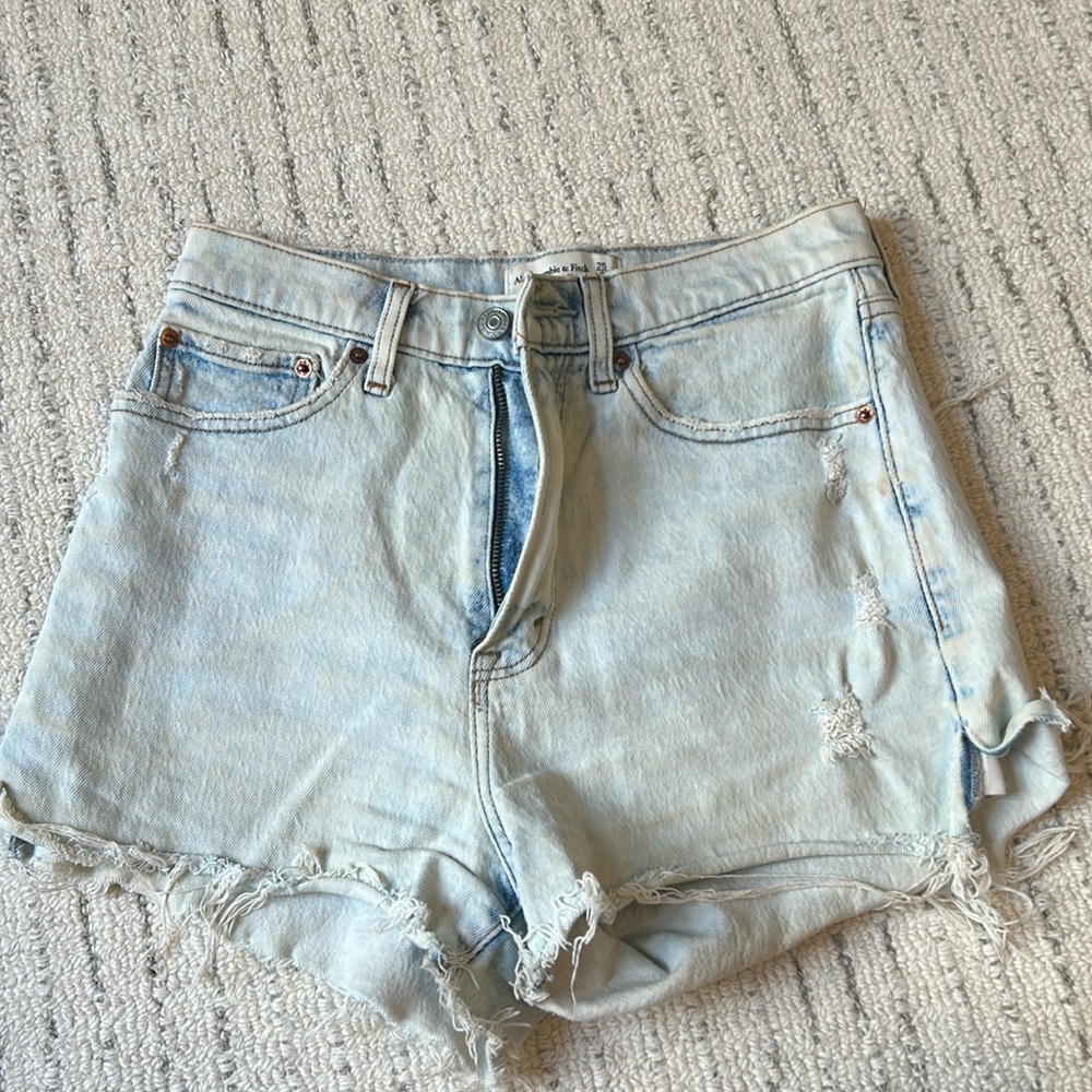 Light wash high waisted shorts